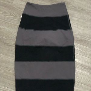 Lululemon pencil skirt